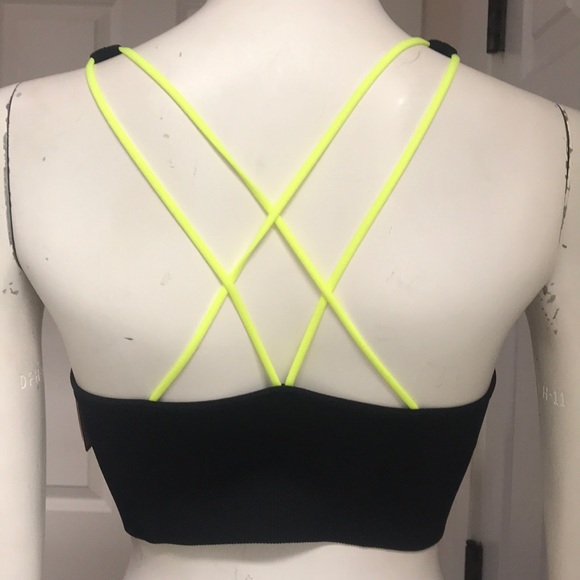 Puma Athletic/Athleisure Sports Bra, NWT! - Picture 4 of 6